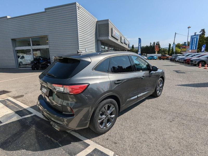 Photo 8 de l’annonce de FORD Kuga d’occasion à vendre à DRAGUIGNAN