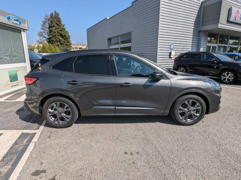 Photo 9 de l’annonce de FORD Kuga d’occasion à vendre à DRAGUIGNAN