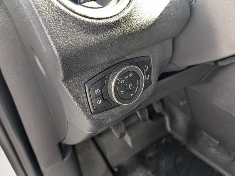 Photo 10 de l’annonce de FORD Transit Courier VUL d’occasion à vendre à AIX-EN-PROVENCE
