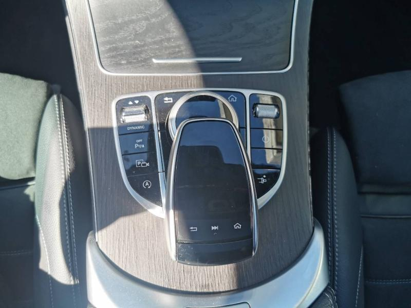 Photo 17 de l’annonce de MERCEDES-BENZ Classe C Coupé d’occasion à vendre à VITROLLES