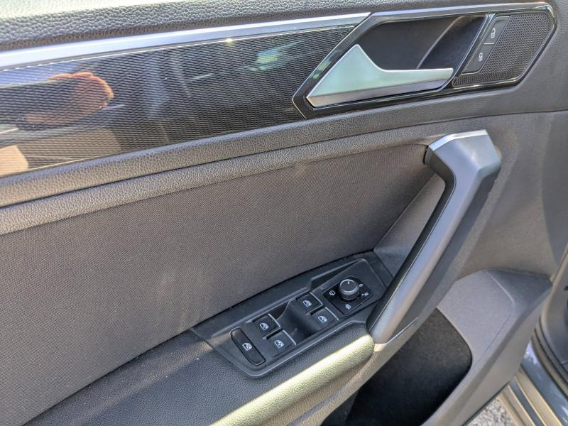 Photo 10 de l’annonce de VOLKSWAGEN Tiguan d’occasion à vendre à LA VALETTE