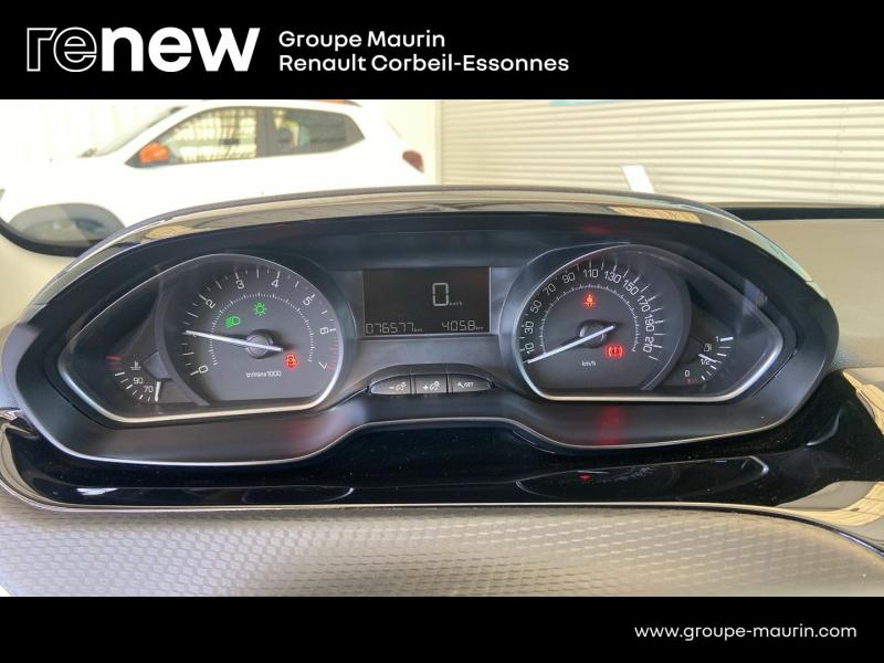 Photo 11 de l’annonce de PEUGEOT 208 d’occasion à vendre à CORBEIL-ESSONNES