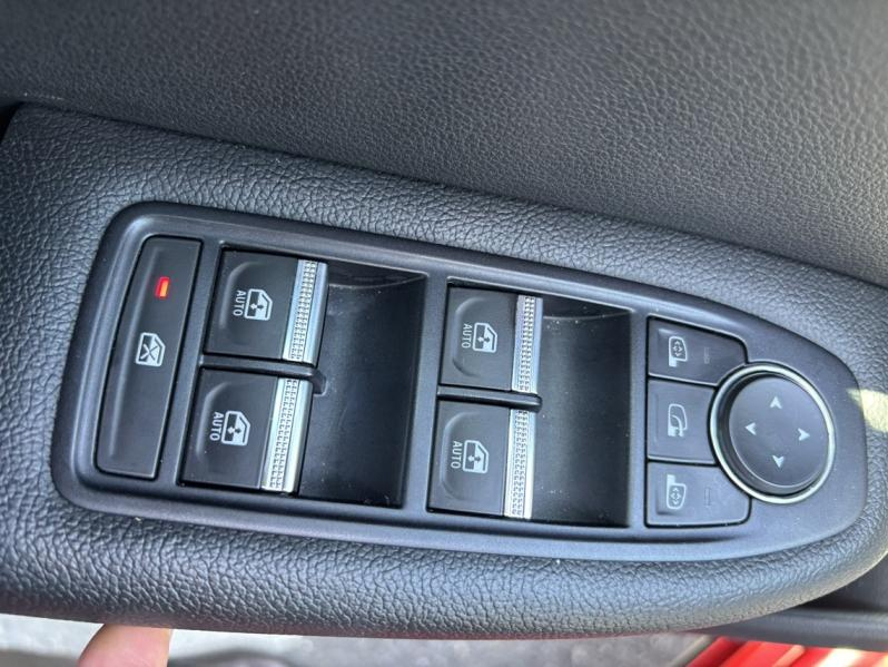 Photo 7 de l’annonce de RENAULT Arkana d’occasion à vendre à CHENNEVIÈRES-SUR-MARNE