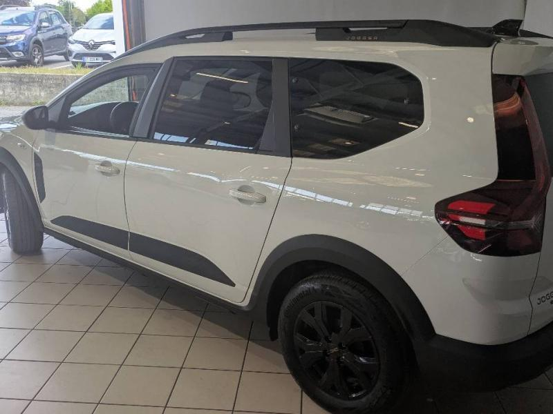 Photo 7 de l’annonce de DACIA Jogger d’occasion à vendre à CHENNEVIÈRES-SUR-MARNE