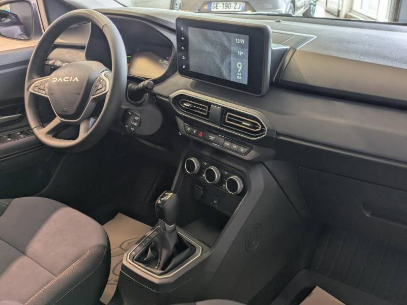 Photo 13 de l’annonce de DACIA Jogger d’occasion à vendre à CHENNEVIÈRES-SUR-MARNE