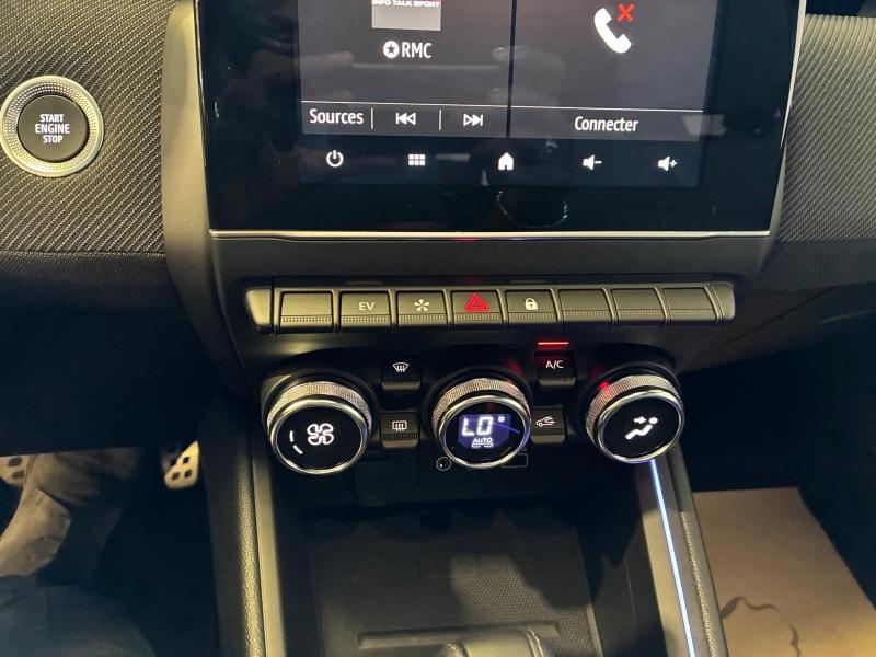 Photo 12 de l’annonce de RENAULT Clio d’occasion à vendre à CHENNEVIÈRES-SUR-MARNE