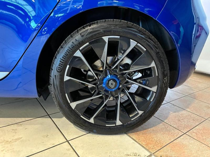 Photo 18 de l’annonce de RENAULT Clio d’occasion à vendre à CHENNEVIÈRES-SUR-MARNE