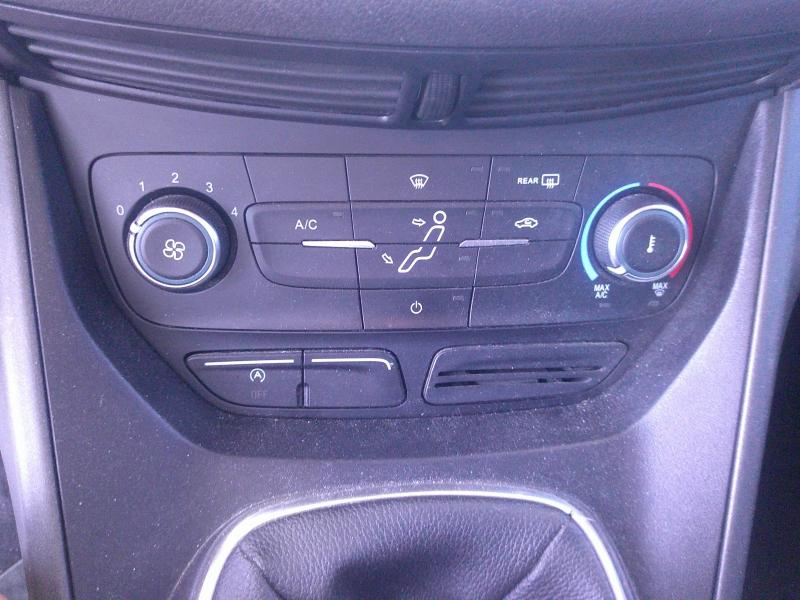 Photo 6 de l’annonce de FORD C-MAX d’occasion à vendre à PERPIGNAN