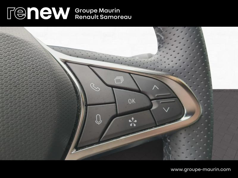 Photo 11 de l’annonce de RENAULT  d’occasion à vendre à SAMOREAU