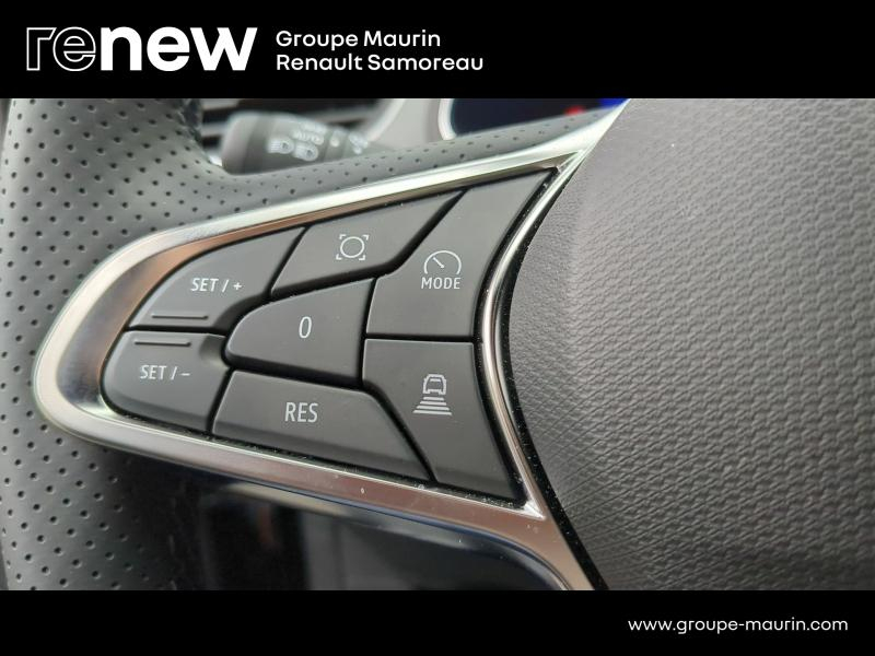 Photo 12 de l’annonce de RENAULT  d’occasion à vendre à SAMOREAU