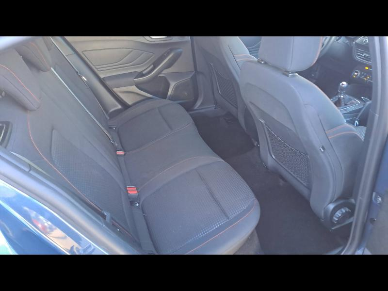 Photo 11 de l’annonce de FORD Focus d’occasion à vendre à MARSEILLE