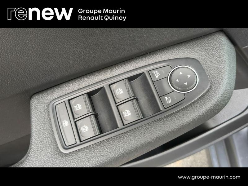 Photo 13 de l’annonce de RENAULT Clio d’occasion à vendre à QUINCY-SOUS-SÉNART