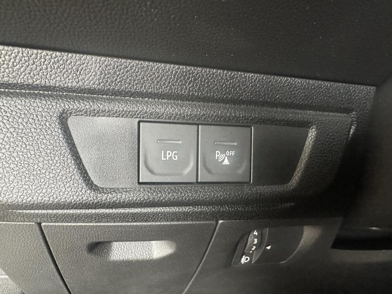 Photo 16 de l’annonce de DACIA Sandero d’occasion à vendre à CHENNEVIÈRES-SUR-MARNE