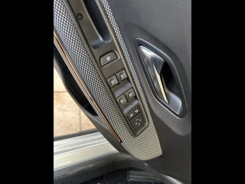 Photo 16 de l’annonce de DACIA Sandero d’occasion à vendre à CHENNEVIÈRES-SUR-MARNE