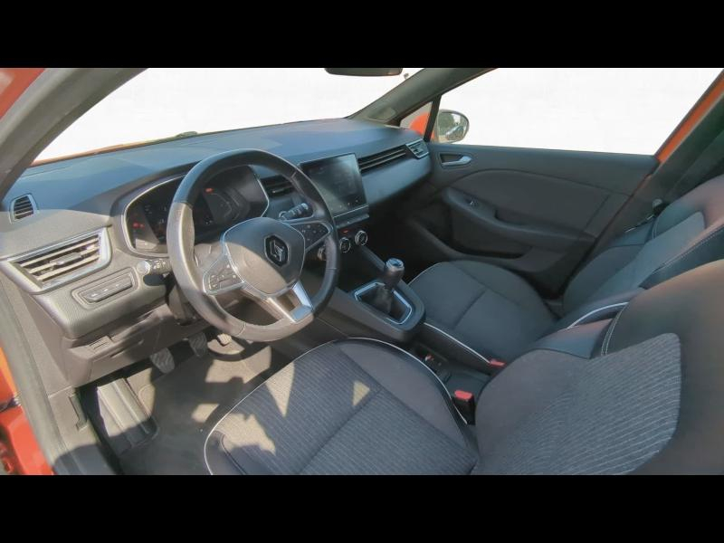 Photo 5 de l’annonce de RENAULT Clio d’occasion à vendre à BOLLÈNE