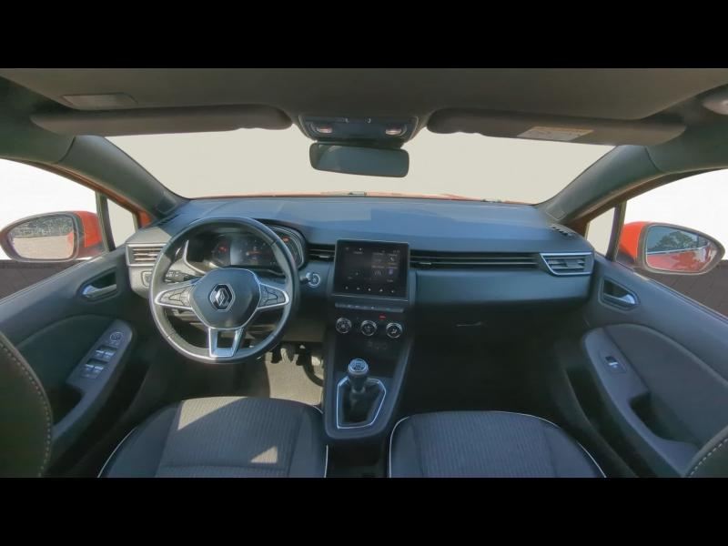 Photo 7 de l’annonce de RENAULT Clio d’occasion à vendre à BOLLÈNE