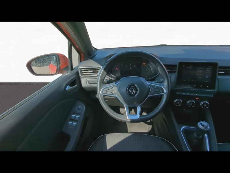 Photo 8 de l’annonce de RENAULT Clio d’occasion à vendre à BOLLÈNE