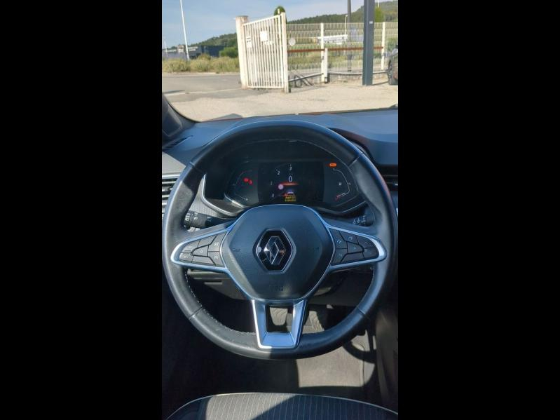 Photo 13 de l’annonce de RENAULT Clio d’occasion à vendre à BOLLÈNE