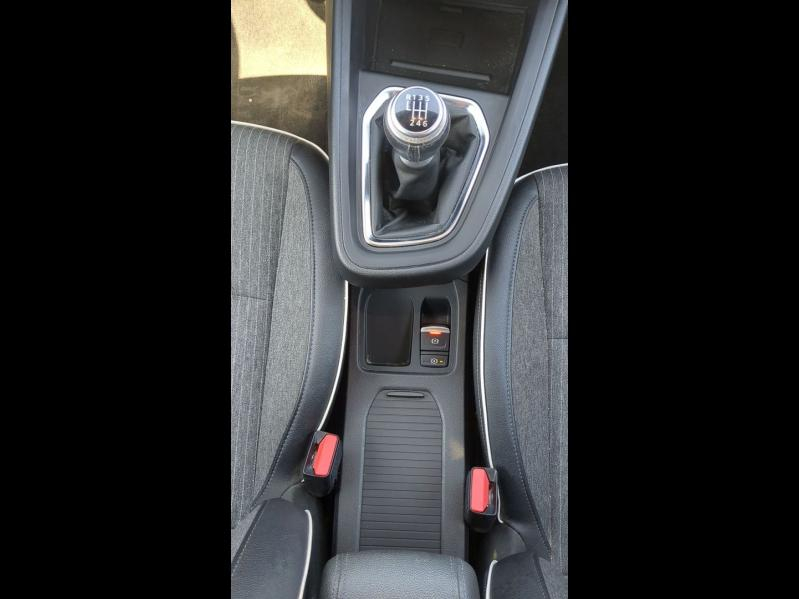 Photo 16 de l’annonce de RENAULT Clio d’occasion à vendre à BOLLÈNE