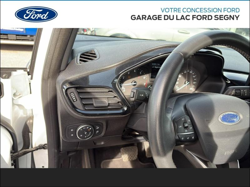 Photo 14 de l’annonce de FORD Fiesta d’occasion à vendre à PAYS DE GEX