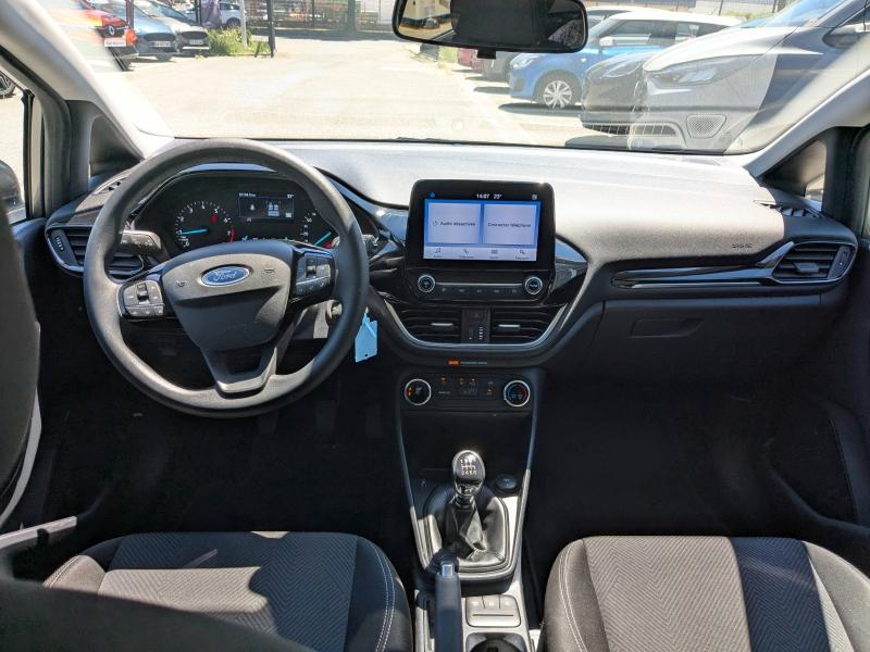Photo 13 de l’annonce de FORD Fiesta d’occasion à vendre à DRAGUIGNAN