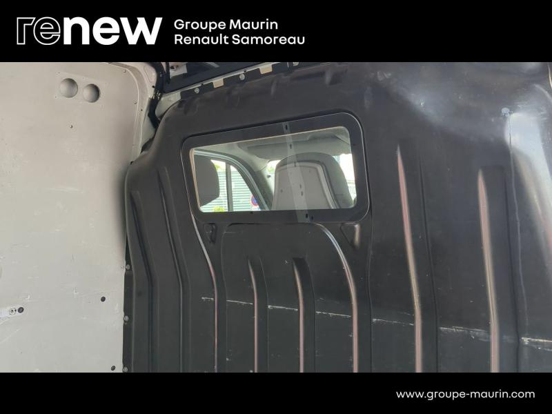 Photo 10 de l’annonce de RENAULT Master Fg VUL d’occasion à vendre à SAMOREAU