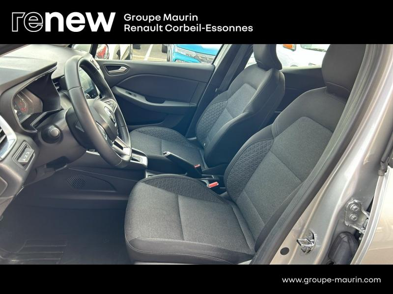 Photo 12 de l’annonce de RENAULT Clio d’occasion à vendre à CORBEIL-ESSONNES