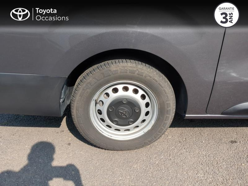 Photo 16 de l’annonce de TOYOTA ProAce Verso d’occasion à vendre à AUBIÈRE
