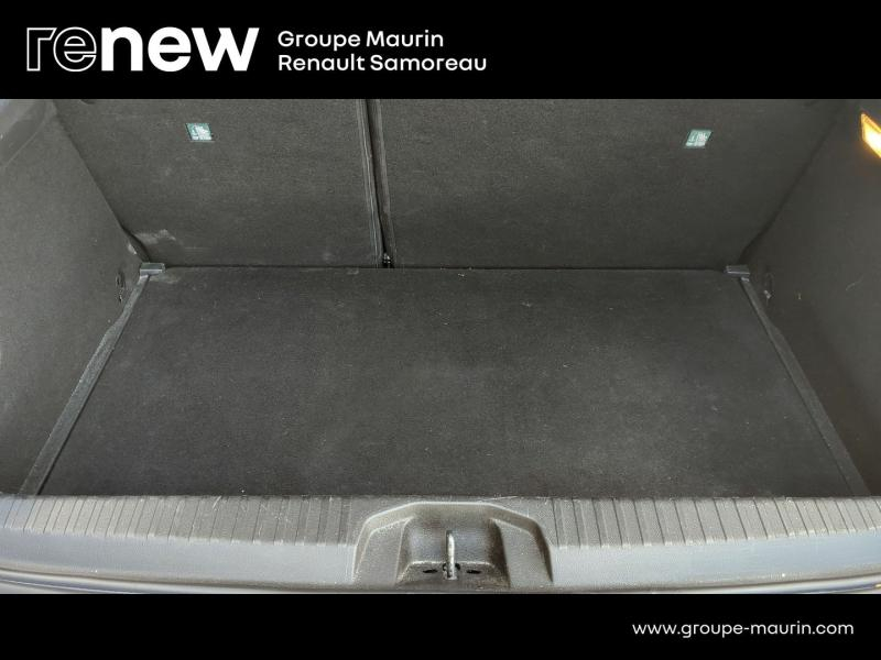 Photo 8 de l’annonce de RENAULT Clio d’occasion à vendre à SAMOREAU