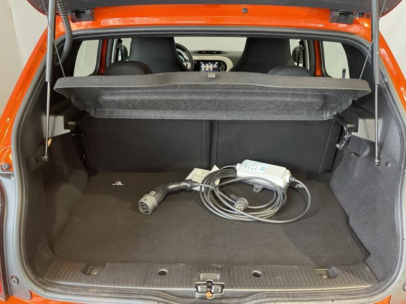 Photo 19 de l’annonce de RENAULT Twingo d’occasion à vendre à CHAMPIGNY-SUR-MARNE