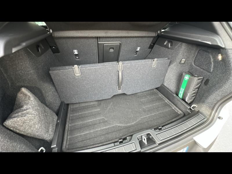 Photo 8 de l’annonce de VOLVO XC40 d’occasion à vendre à AIX-EN-PROVENCE