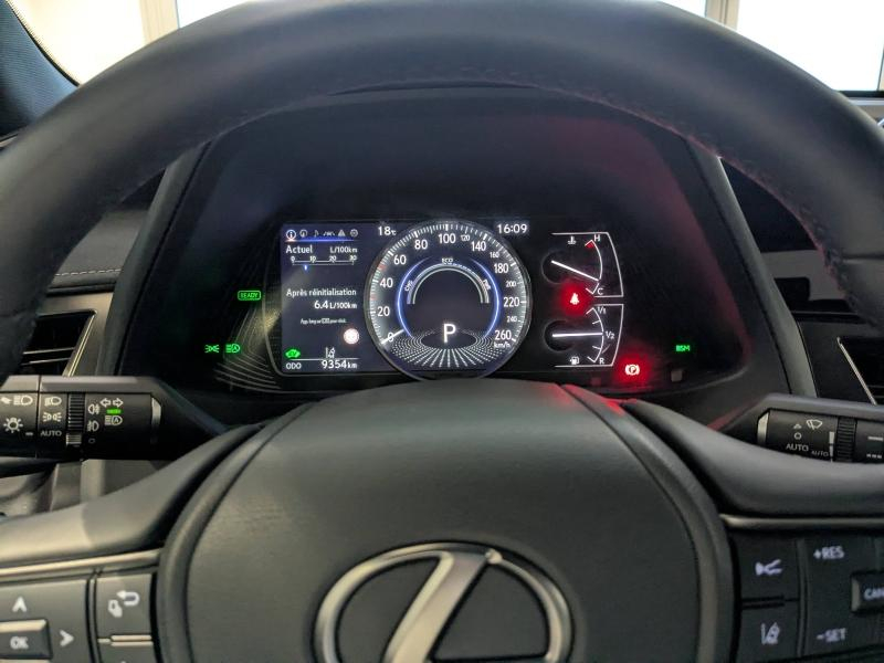 Photo 5 de l’annonce de LEXUS UX d’occasion à vendre à AUBIÈRE