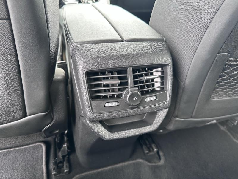 Photo 14 de l’annonce de PEUGEOT 3008 d’occasion à vendre à ORANGE