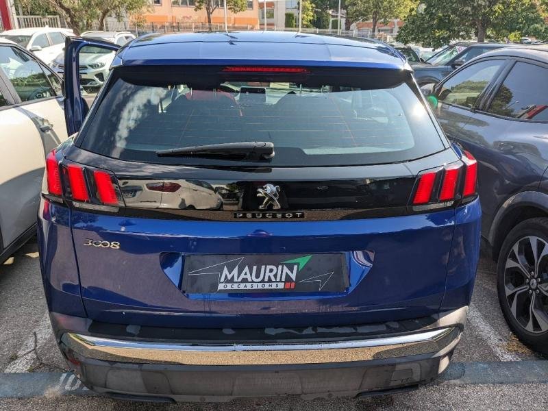 Photo 4 de l’annonce de PEUGEOT 3008 d’occasion à vendre à MARSEILLE