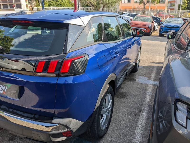 Photo 5 de l’annonce de PEUGEOT 3008 d’occasion à vendre à MARSEILLE