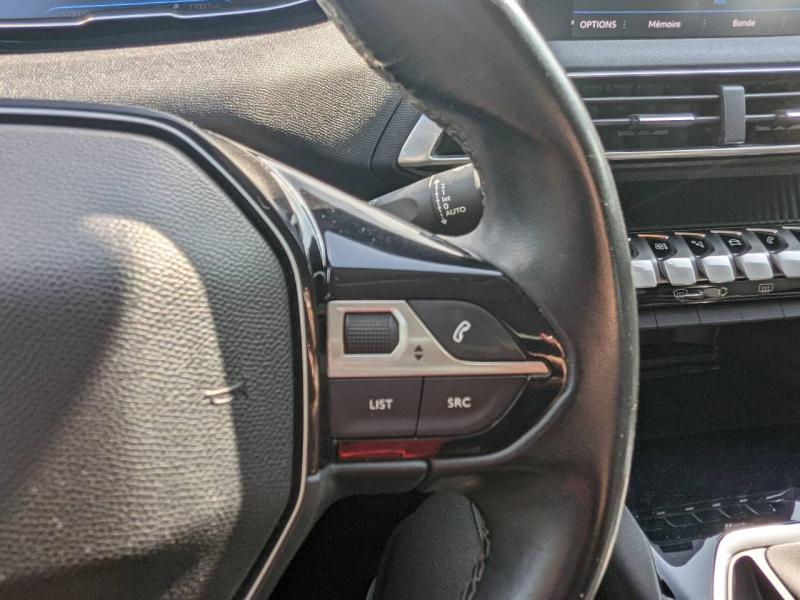 Photo 13 de l’annonce de PEUGEOT 3008 d’occasion à vendre à MARSEILLE