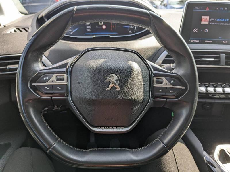 Photo 18 de l’annonce de PEUGEOT 3008 d’occasion à vendre à MARSEILLE