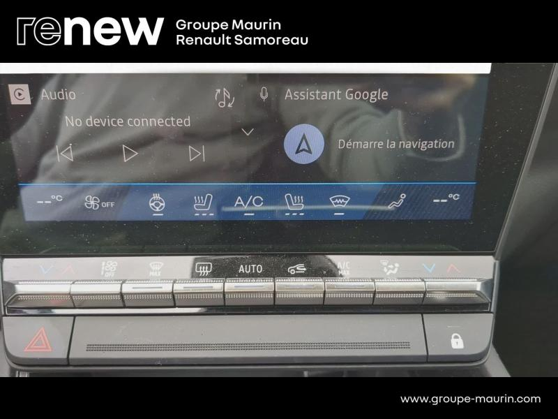 Photo 17 de l’annonce de RENAULT  d’occasion à vendre à SAMOREAU