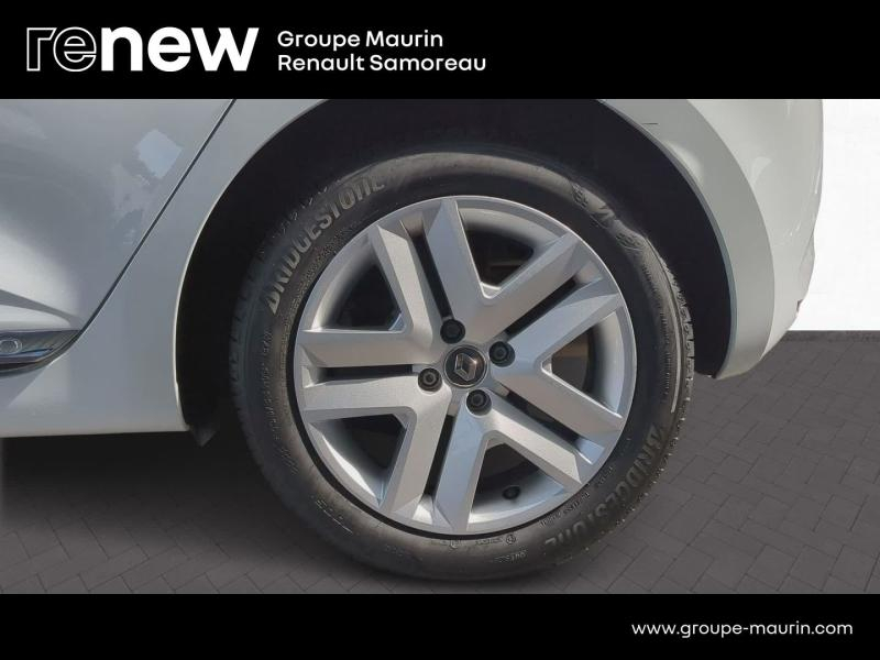 Photo 7 de l’annonce de RENAULT Clio d’occasion à vendre à SAMOREAU