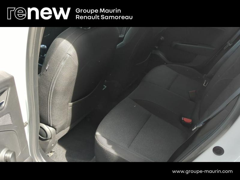 Photo 11 de l’annonce de RENAULT Clio d’occasion à vendre à SAMOREAU
