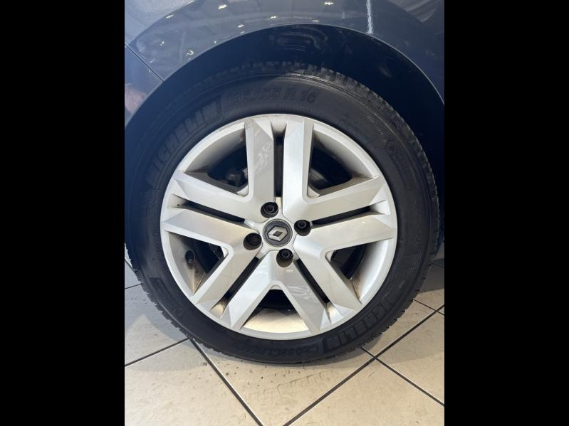 Photo 4 de l’annonce de RENAULT Clio d’occasion à vendre à CHENNEVIÈRES-SUR-MARNE