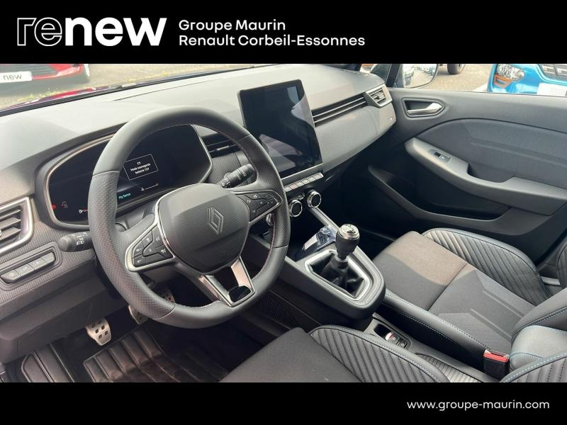 Photo 14 de l’annonce de RENAULT Clio d’occasion à vendre à CORBEIL-ESSONNES