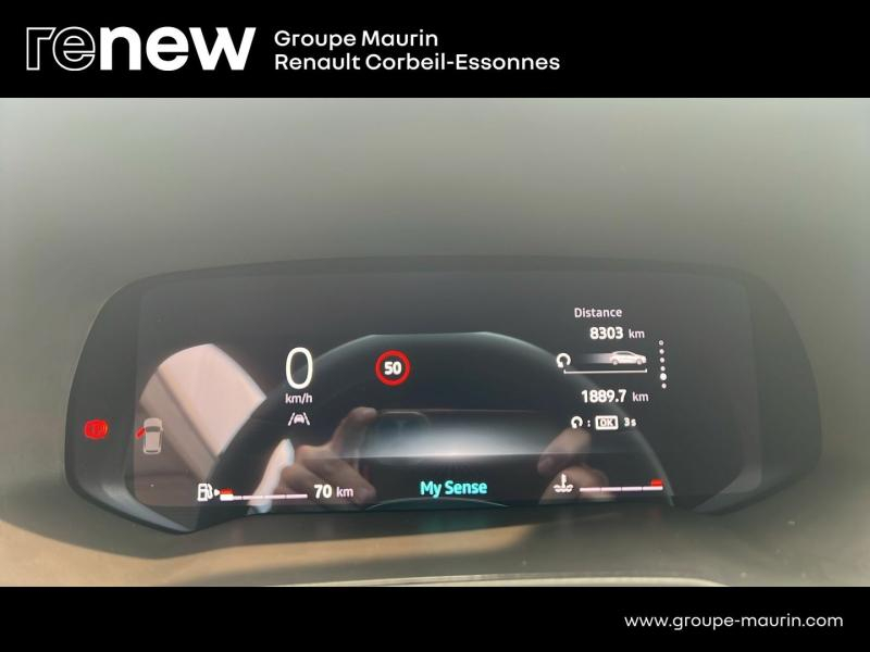 Photo 16 de l’annonce de RENAULT Clio d’occasion à vendre à CORBEIL-ESSONNES