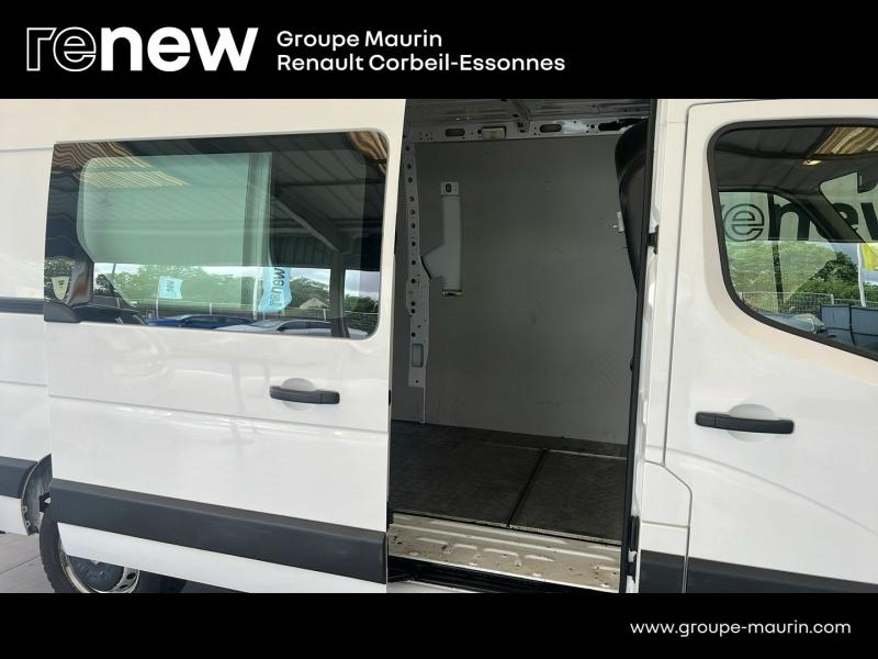 Photo 11 de l’annonce de RENAULT Master Fg VUL d’occasion à vendre à CORBEIL-ESSONNES