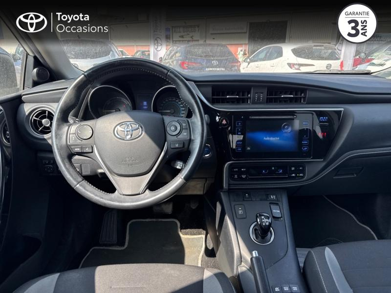 Photo 8 de l’annonce de TOYOTA Auris d’occasion à vendre à SÈTE