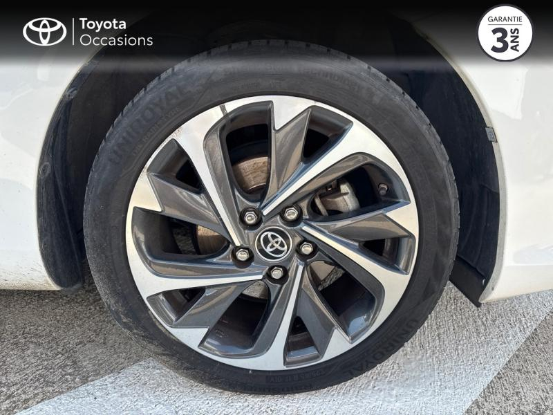 Photo 16 de l’annonce de TOYOTA Auris d’occasion à vendre à SÈTE