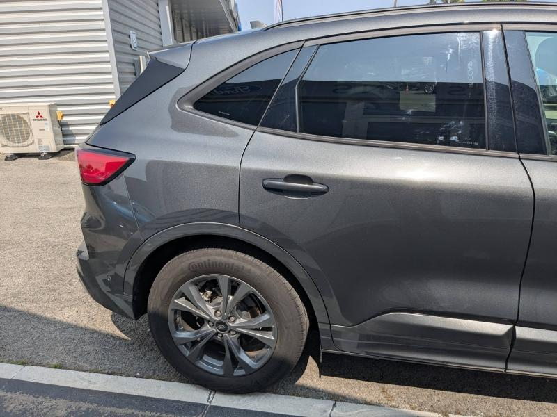 Photo 6 de l’annonce de FORD Kuga d’occasion à vendre à DRAGUIGNAN