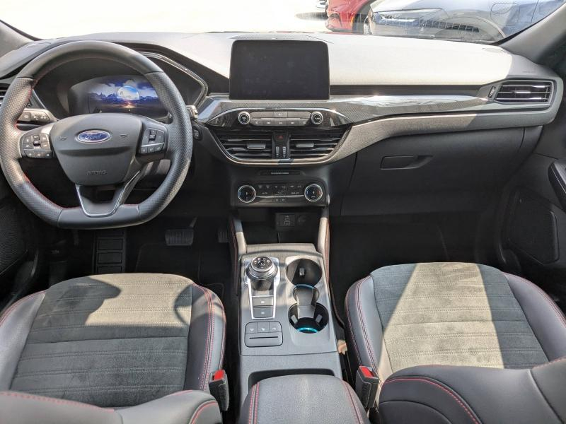 Photo 16 de l’annonce de FORD Kuga d’occasion à vendre à DRAGUIGNAN