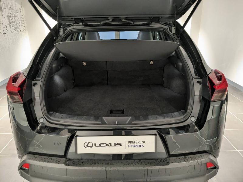 Photo 12 de l’annonce de LEXUS UX d’occasion à vendre à AUBIÈRE