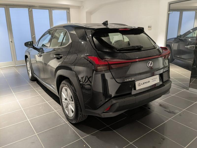 Photo 14 de l’annonce de LEXUS UX d’occasion à vendre à AUBIÈRE